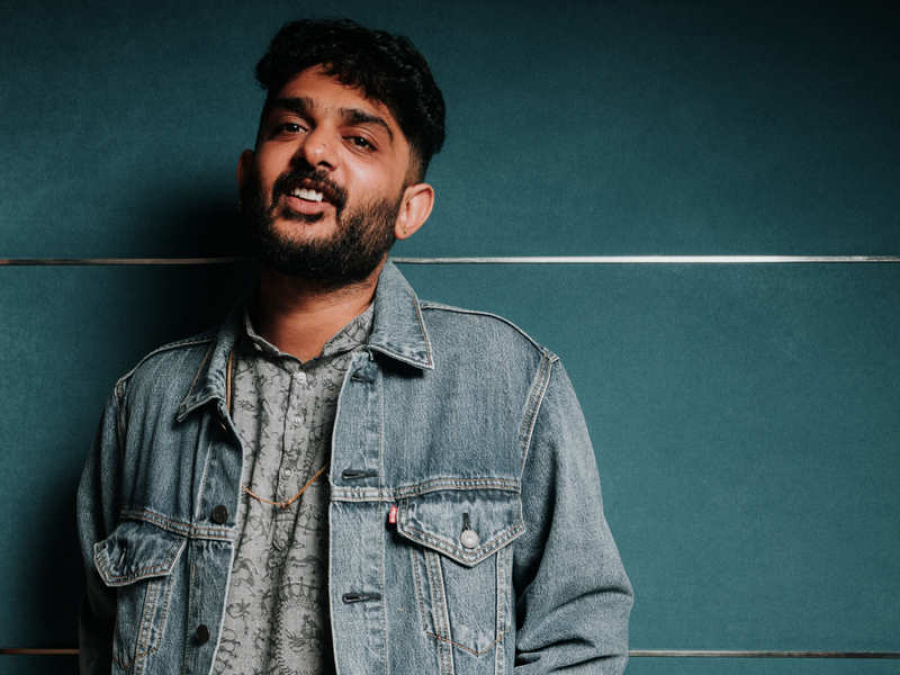 சித்ஸ்ரீராம் பாடியதில் என்ன தவறு?